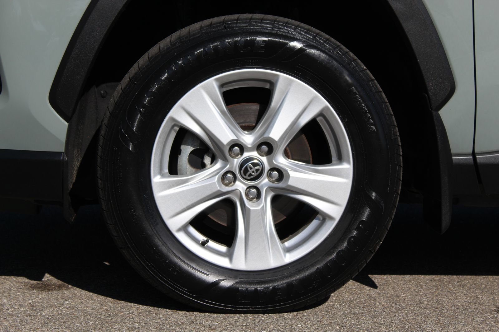 Used 2021 Toyota RAV4 XLE w/ Convenience Package AWD/4WD image 26