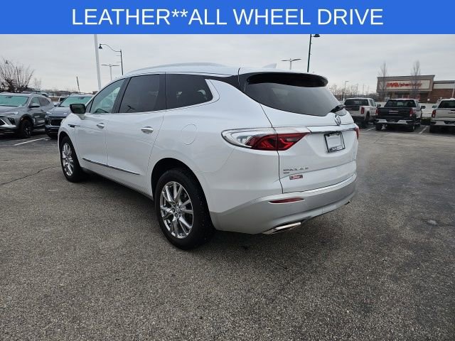 Used 2023 Buick Enclave Premium image 13