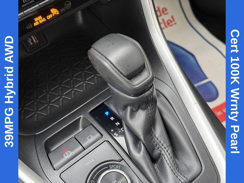 Used 2025 Toyota RAV4 LE AWD/4WD image 28