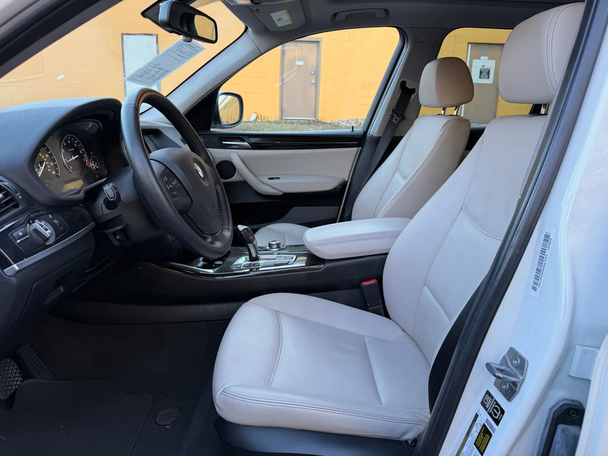 Used 2014 BMW X3 xDrive28i image 2