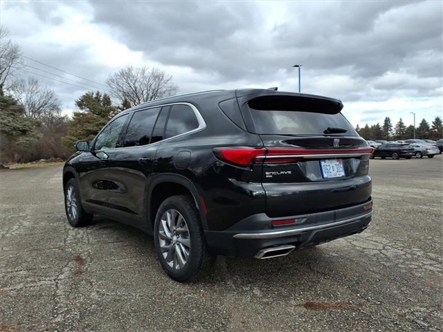 Used 2025 Buick Enclave Preferred image 5