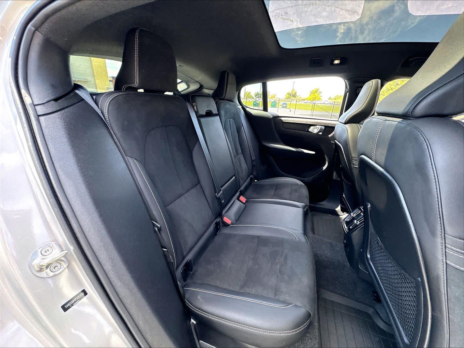 Used 2023 Volvo C40 P8 Recharge Ultimate w/ Protection Package Premier AWD/4WD image 30