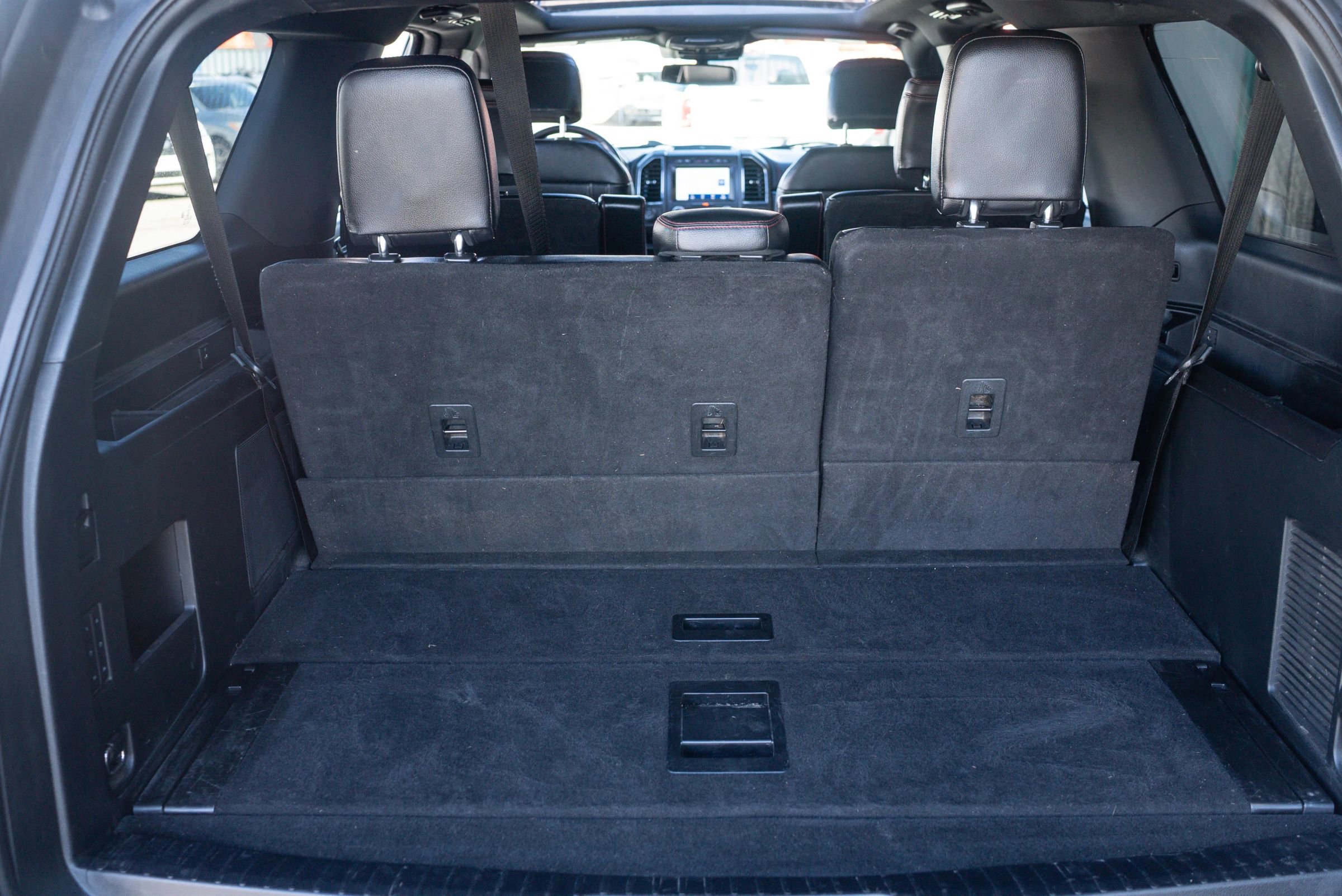 Used 2021 Ford Expedition Max Limited AWD/4WD image 7