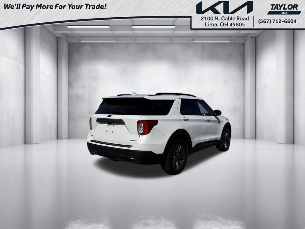 Used 2021 Ford Explorer XLT w/ Equipment Group 202A AWD/4WD image 2