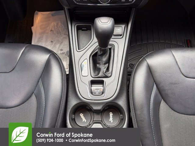 Used 2019 Jeep Cherokee Latitude Plus FWD image 29