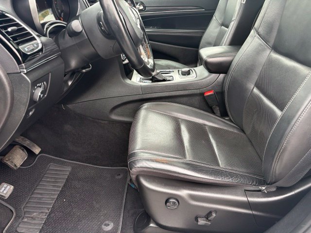 Used 2021 Jeep Grand Cherokee Limited AWD/4WD image 10