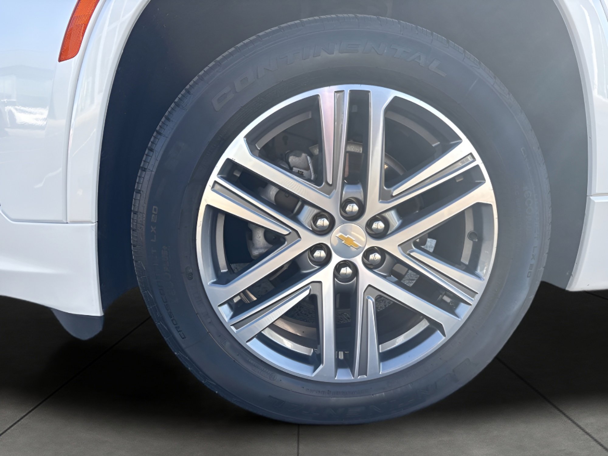 Certified 2023 Chevrolet Traverse High Country w/ LPO, Floor Liner Package AWD/4WD image 12