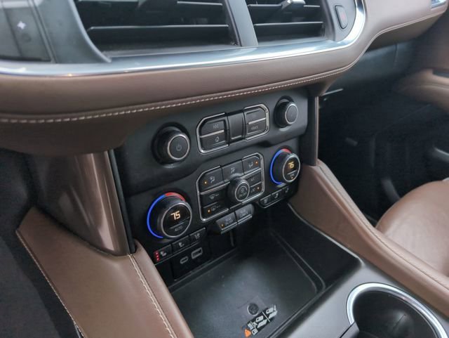 Used 2023 Chevrolet Suburban High Country image 22