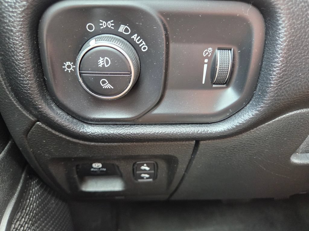 Used 2021 RAM 1500 Big Horn AWD/4WD image 12