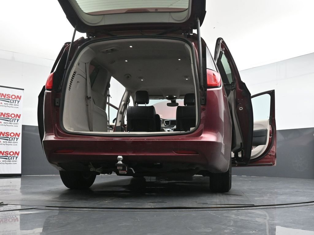 Used 2021 Chrysler Voyager Lxi image 29