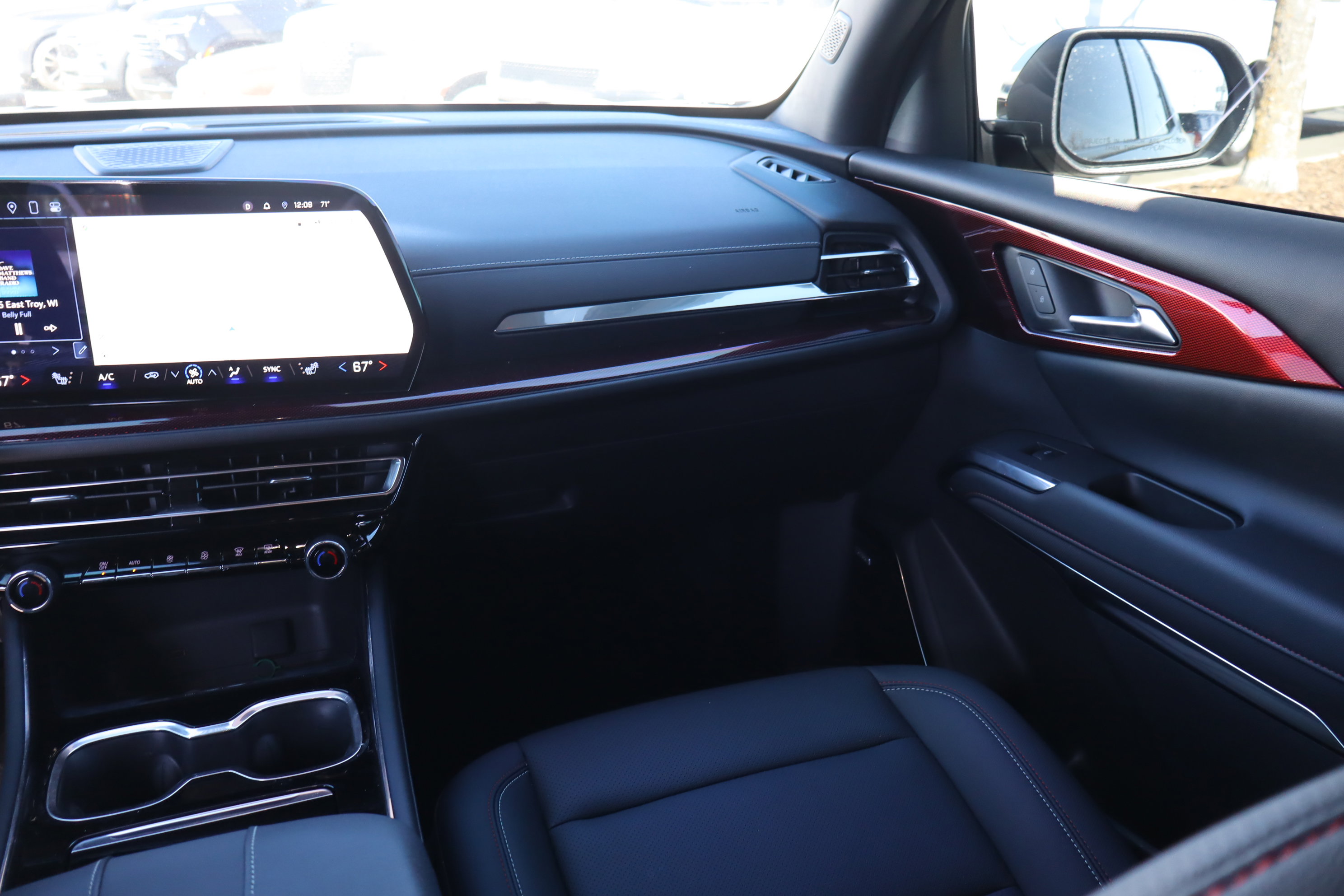 Certified 2024 Chevrolet Traverse Z71 w/ Enhanced Driving Package image 13