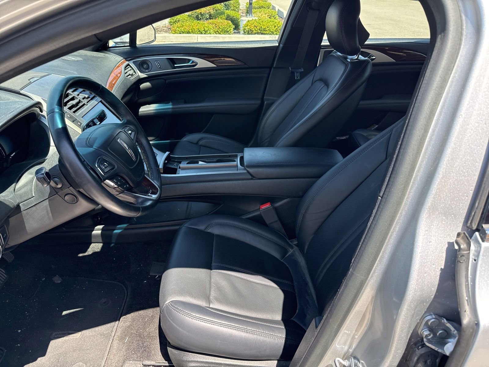 Used 2018 Lincoln MKZ Reserve w/ Technology Package FWD image 9