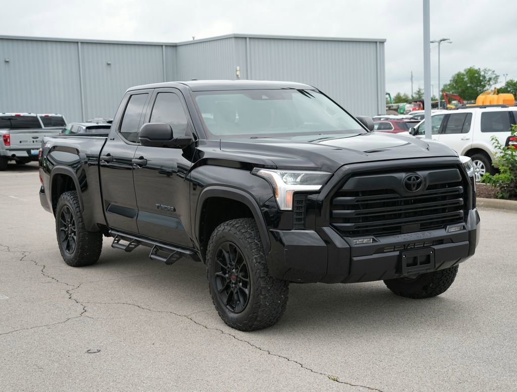 Used 2022 Toyota Tundra SR5 AWD/4WD image 3