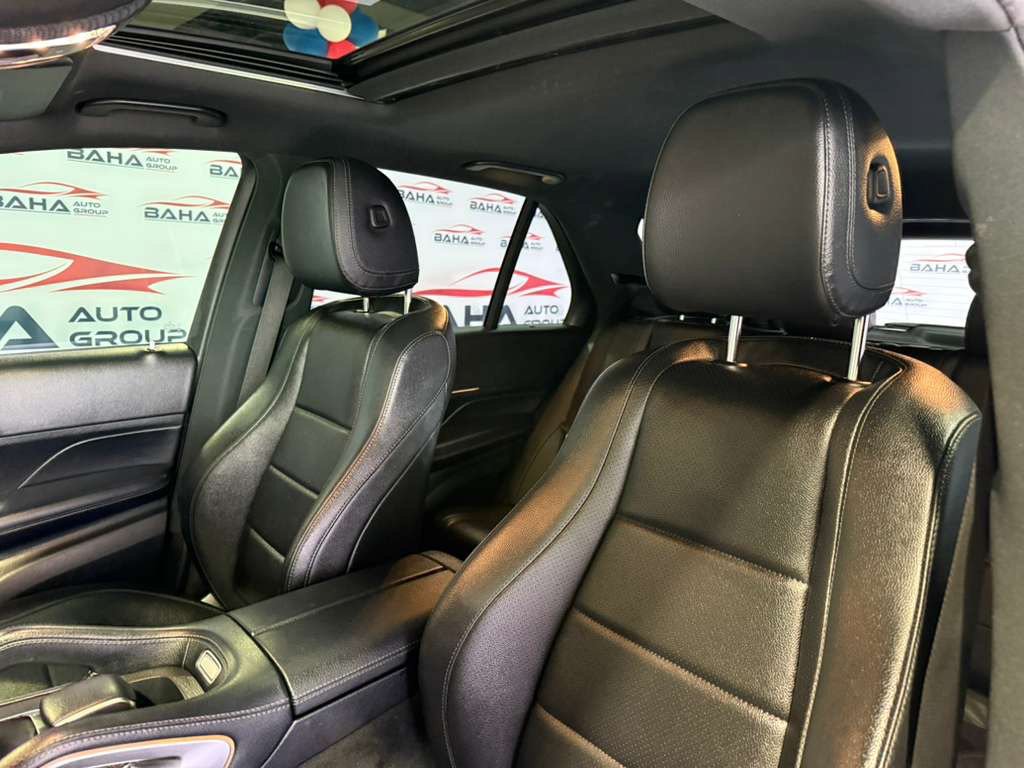 Used 2020 Mercedes-Benz GLE 350 4MATIC w/ Premium Package image 27