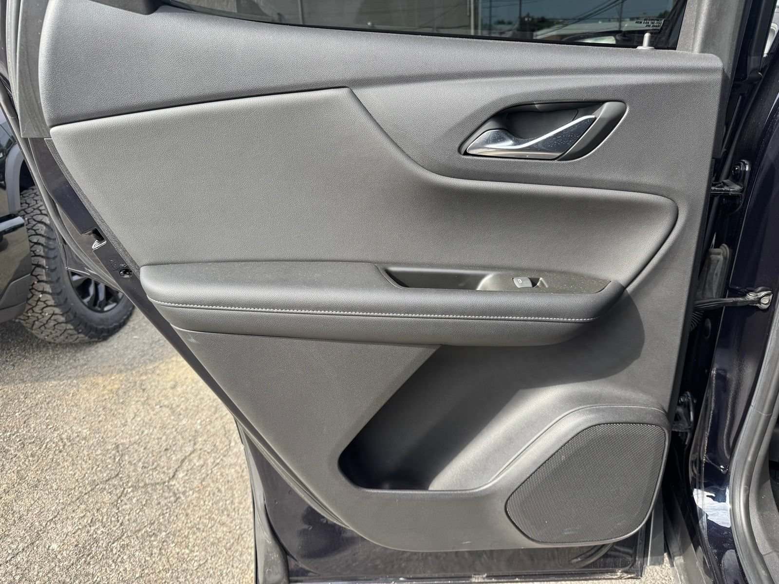 Used 2020 Chevrolet Blazer LT FWD image 20