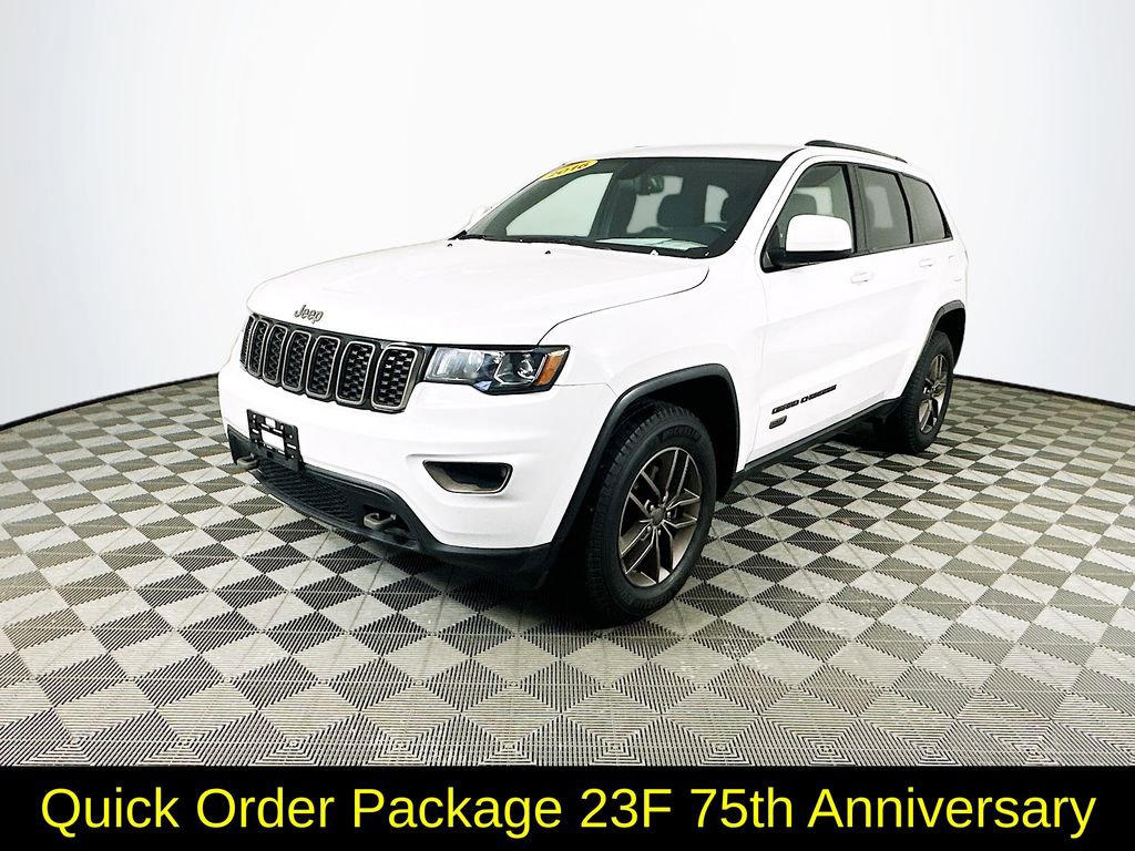 Used 2016 Jeep Grand Cherokee Laredo 75th Anniversary image 5