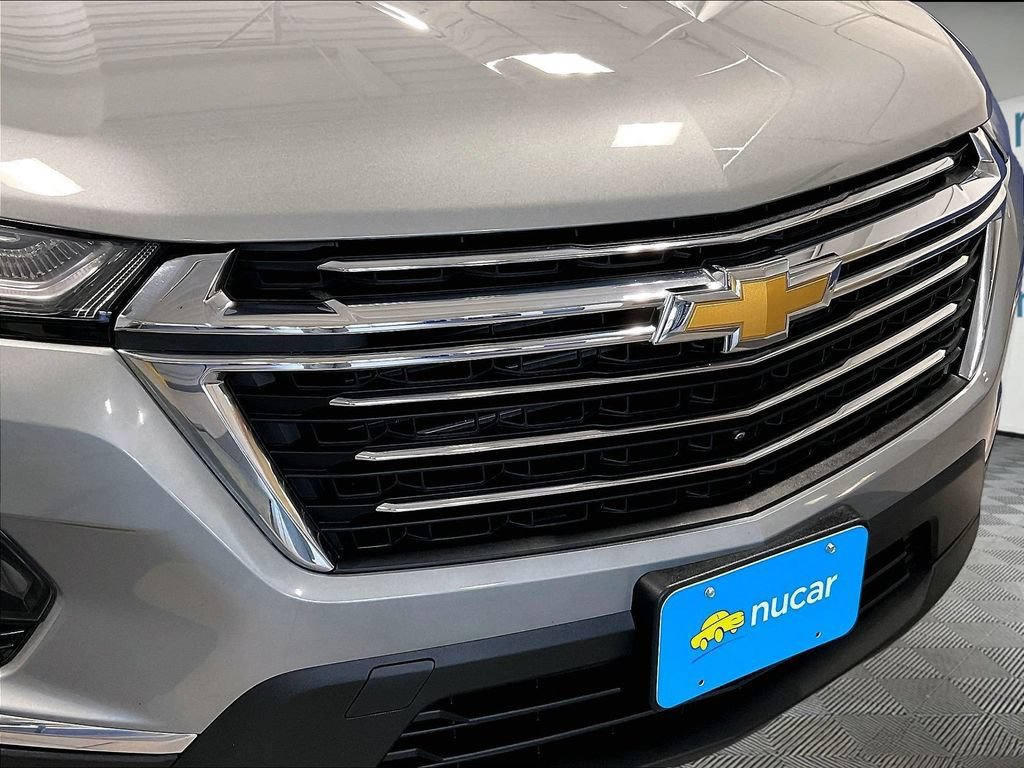 Used 2023 Chevrolet Traverse LT w/ Rear Camera Mirror Package AWD/4WD image 32