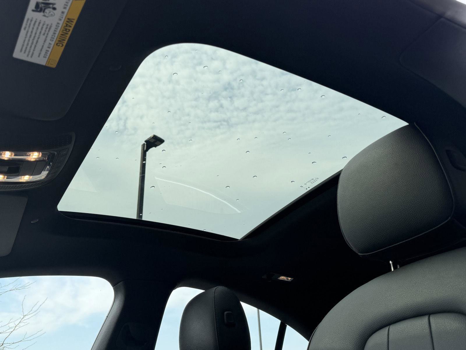 Used 2025 Mercedes-Benz CLA 250 4MATIC image 40