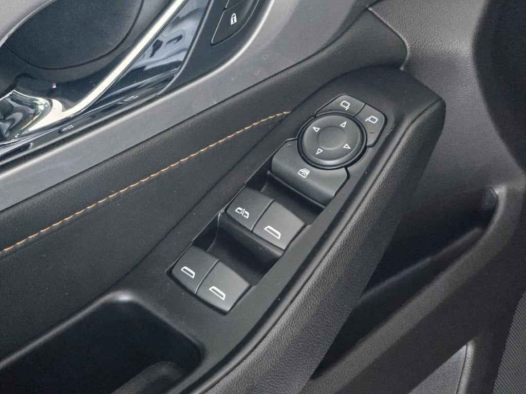 Certified 2019 Chevrolet Traverse LT FWD image 23
