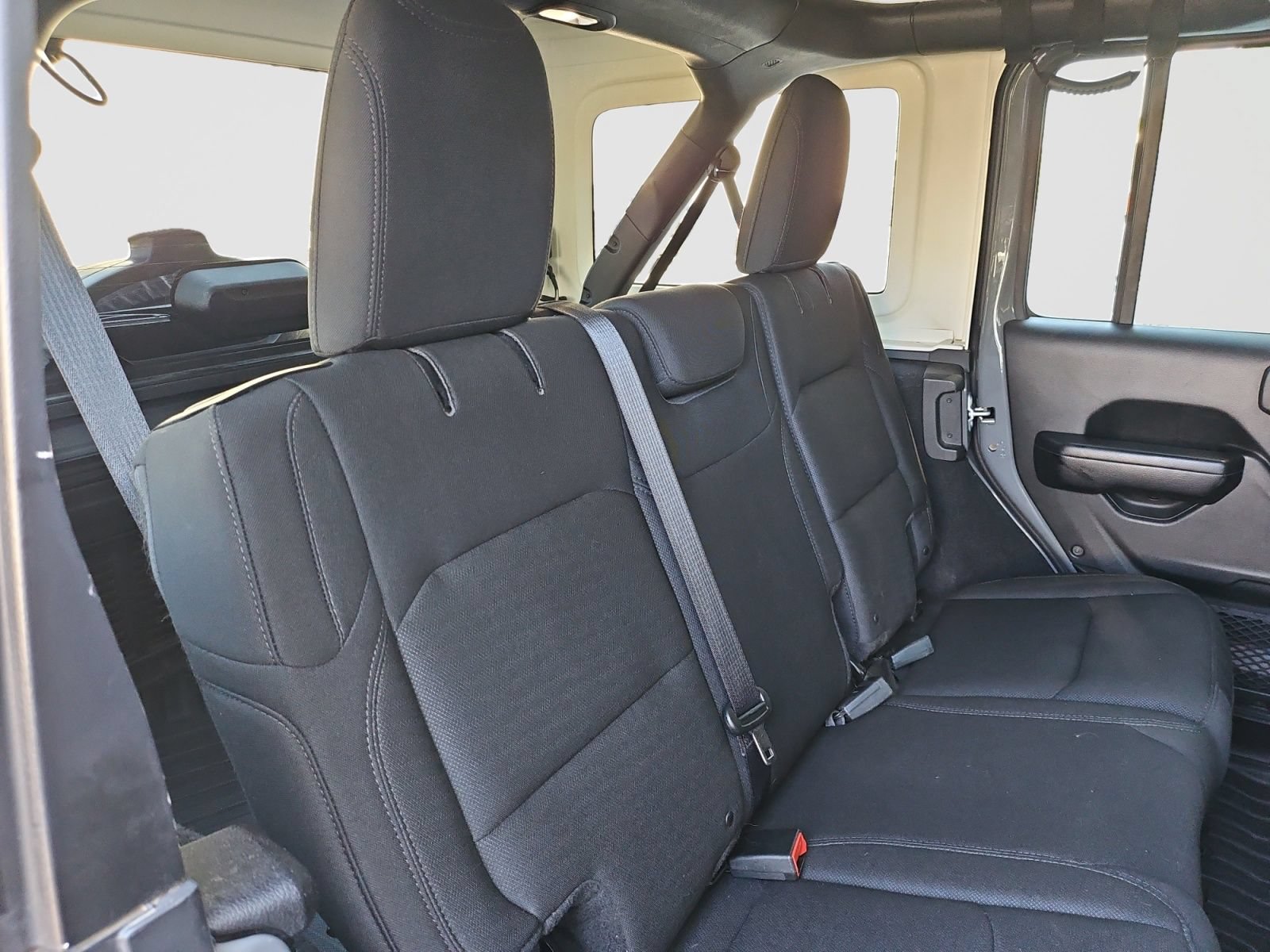 Used 2018 Jeep Wrangler Unlimited Sport S AWD/4WD image 43