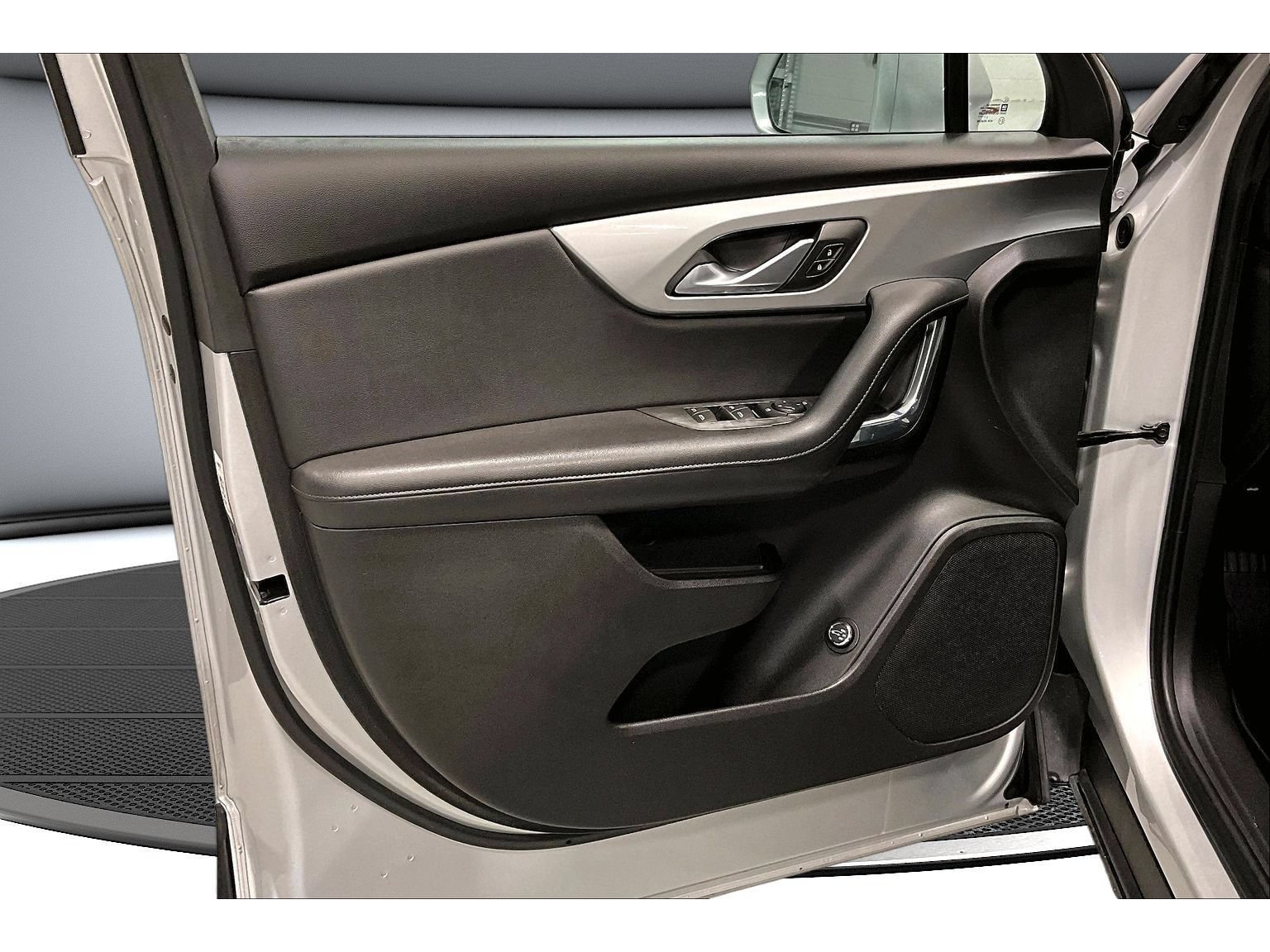 Used 2019 Chevrolet Blazer LT AWD/4WD image 29