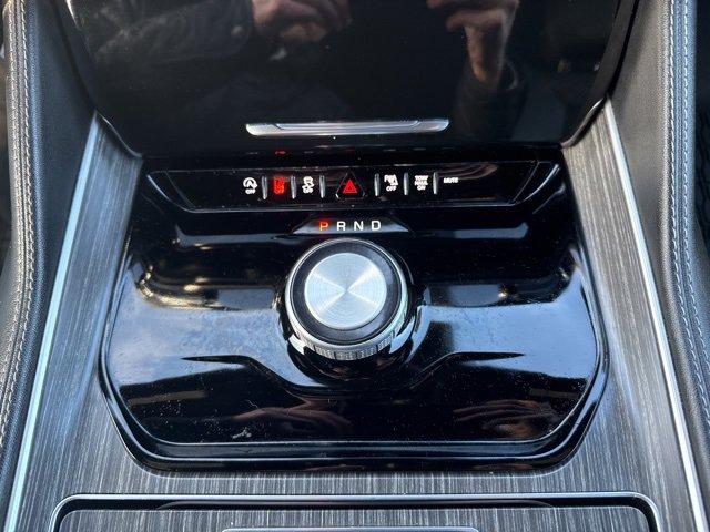 Used 2024 Jeep Wagoneer Series II w/ Flexible Seating Group image 24