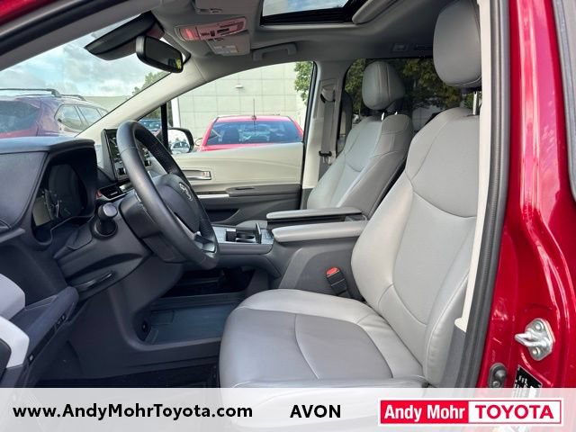 Used 2022 Toyota Sienna XLE FWD image 10
