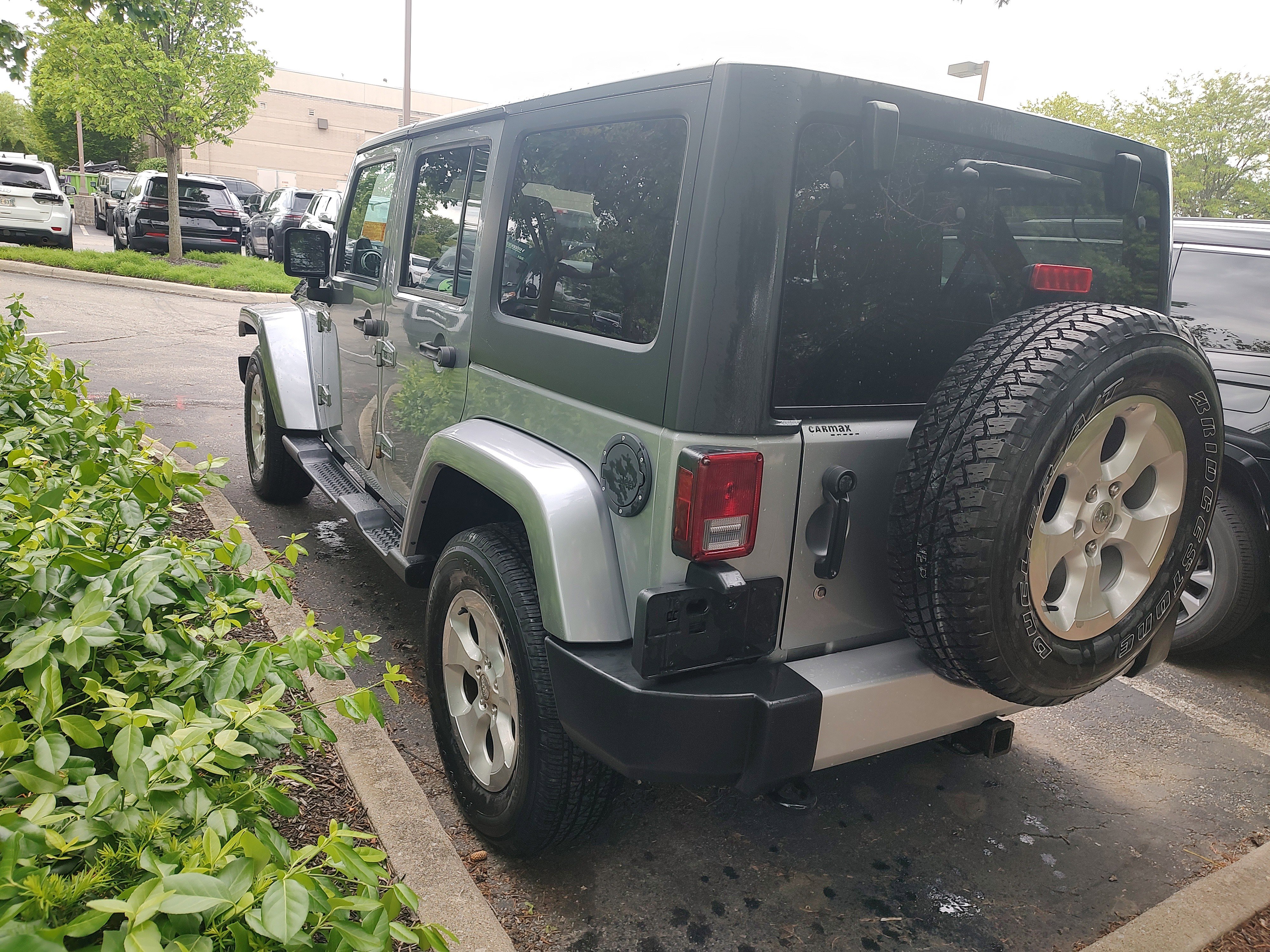 Used 2013 Jeep Wrangler Unlimited Sahara w/ Connectivity Group AWD/4WD image 4