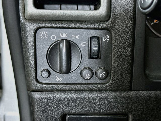 Used 2012 Chevrolet Colorado LT RWD image 11
