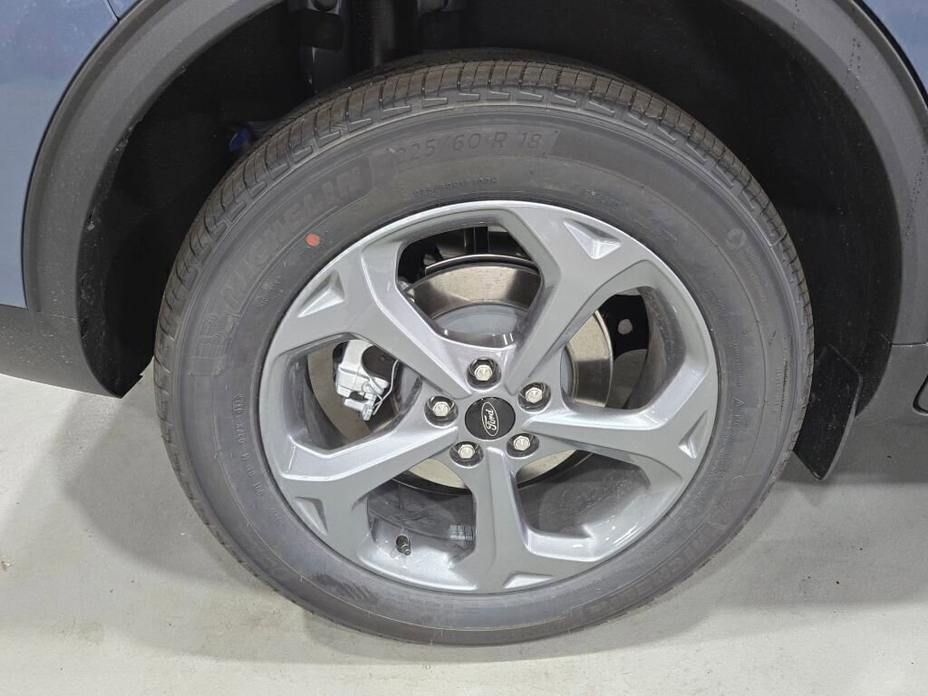 New 2025 Ford Escape ST-Line w/ Tech Pack #1 image 12