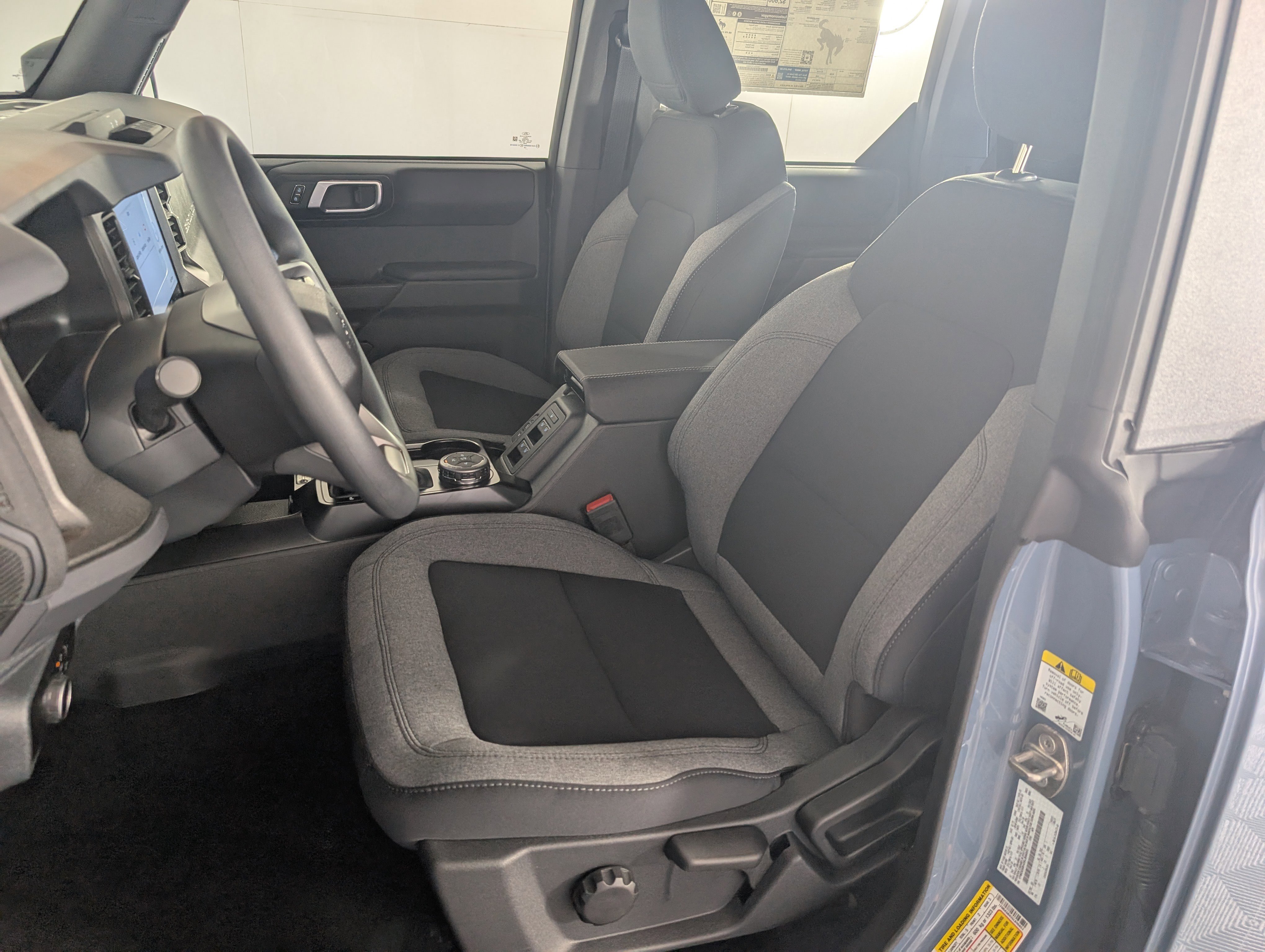 New 2025 Ford Bronco 4-Door image 10