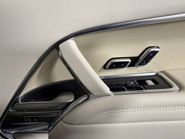 Used 2023 Land Rover Range Rover SV image 28