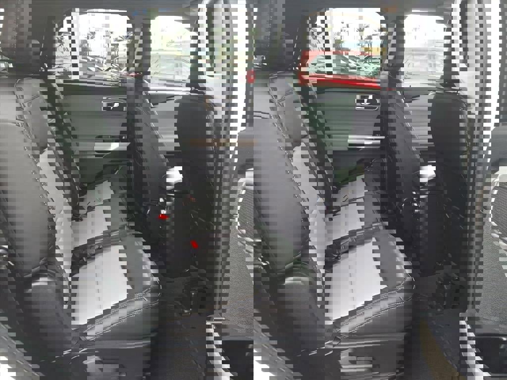 Certified 2023 Ford Explorer XLT w/ Equipment Group 202A image 14