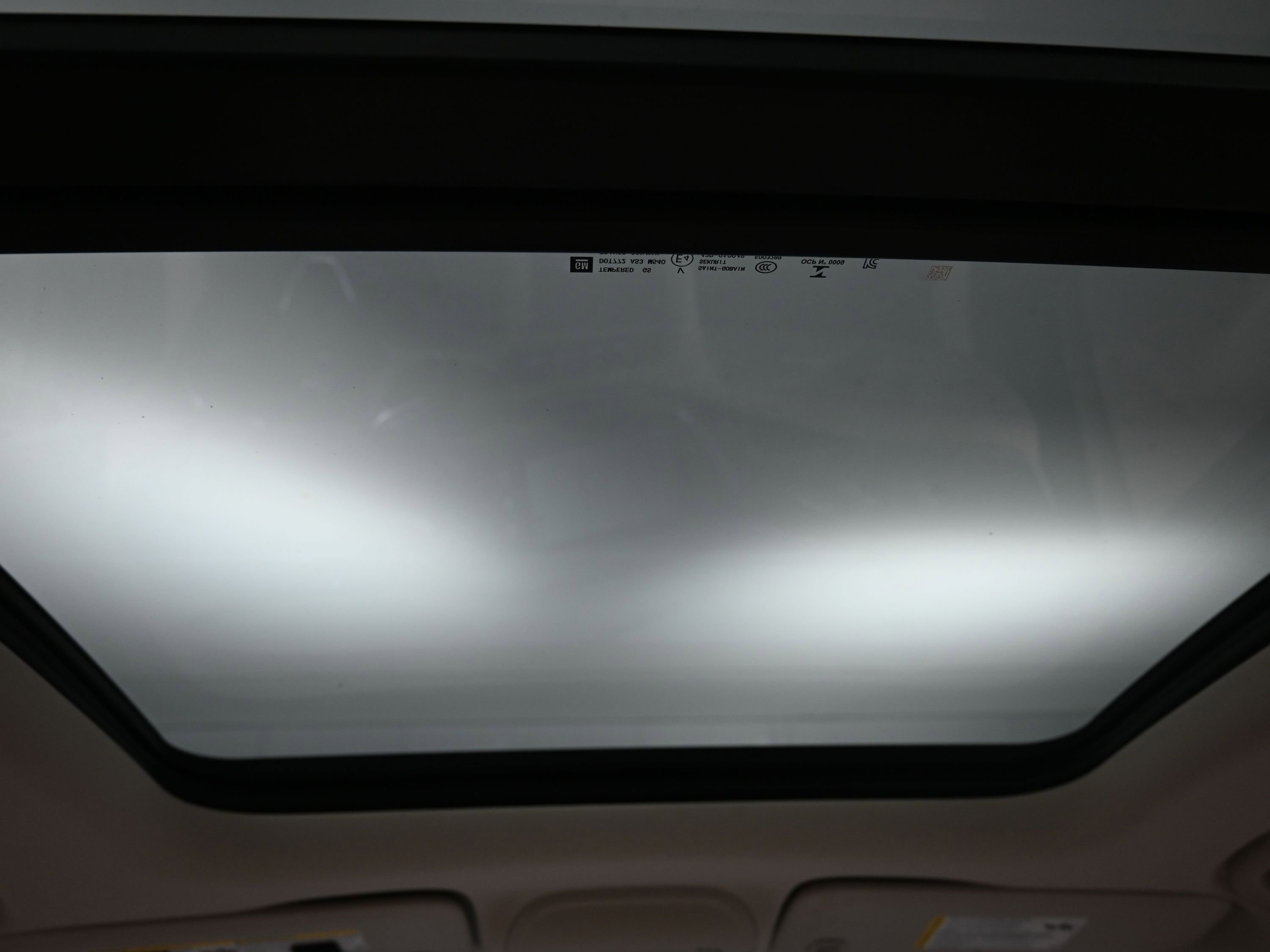 Used 2023 Buick Envision Avenir image 16