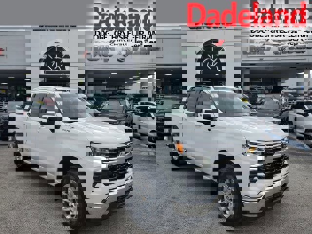 Used 2025 Chevrolet Silverado 1500 LT image 1