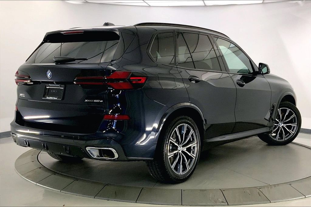 Certified 2026 BMW X5 xDrive50e w/ M Sport Package image 12