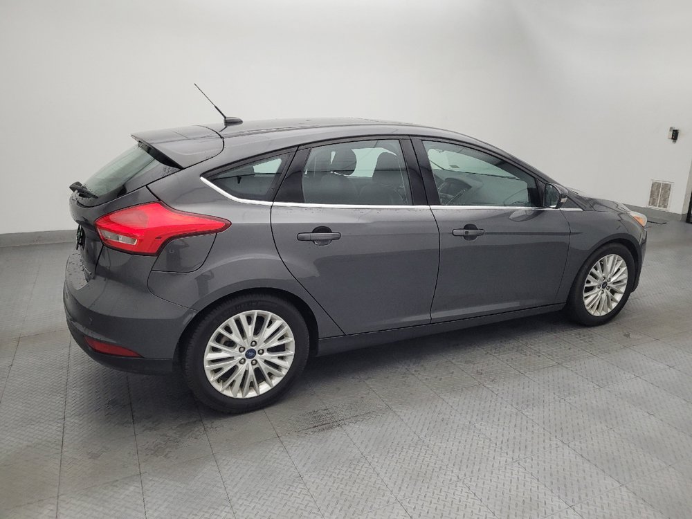 Used 2018 Ford Focus Titanium w/ Titanium Technology Package FWD image 10
