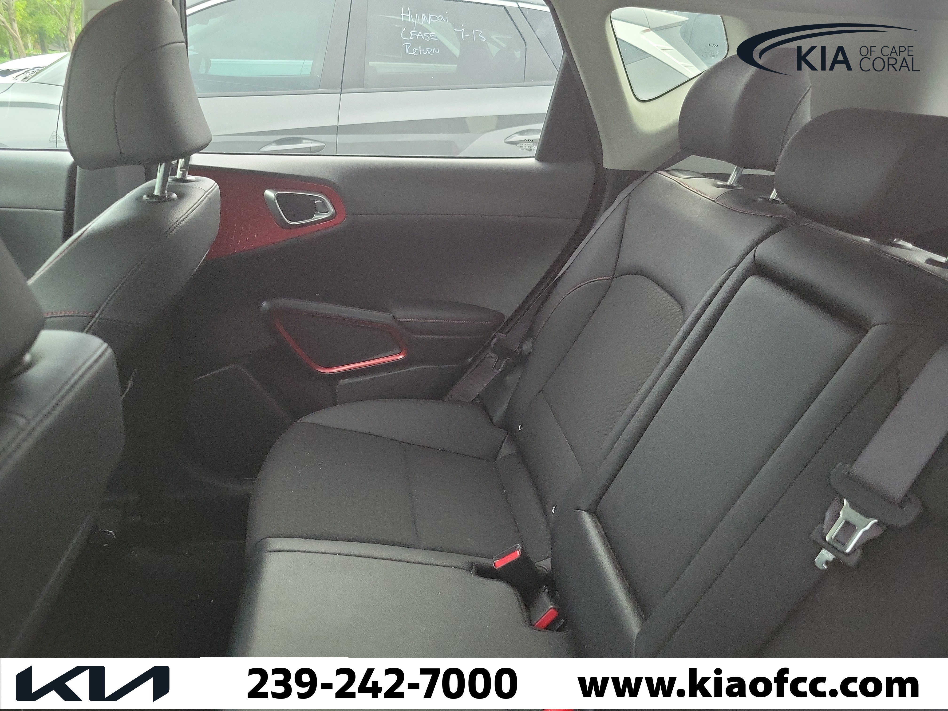 Certified 2023 Kia Soul GT-Line FWD image 7