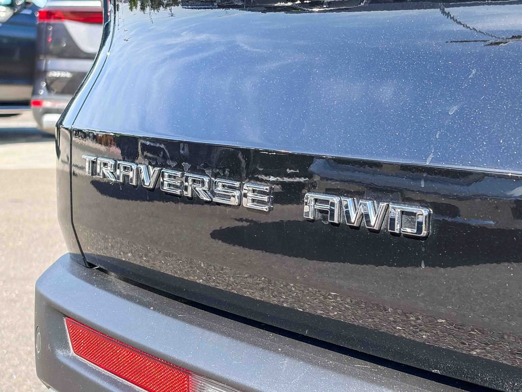 Used 2024 Chevrolet Traverse LT w/ Enhanced Driving Package image 10