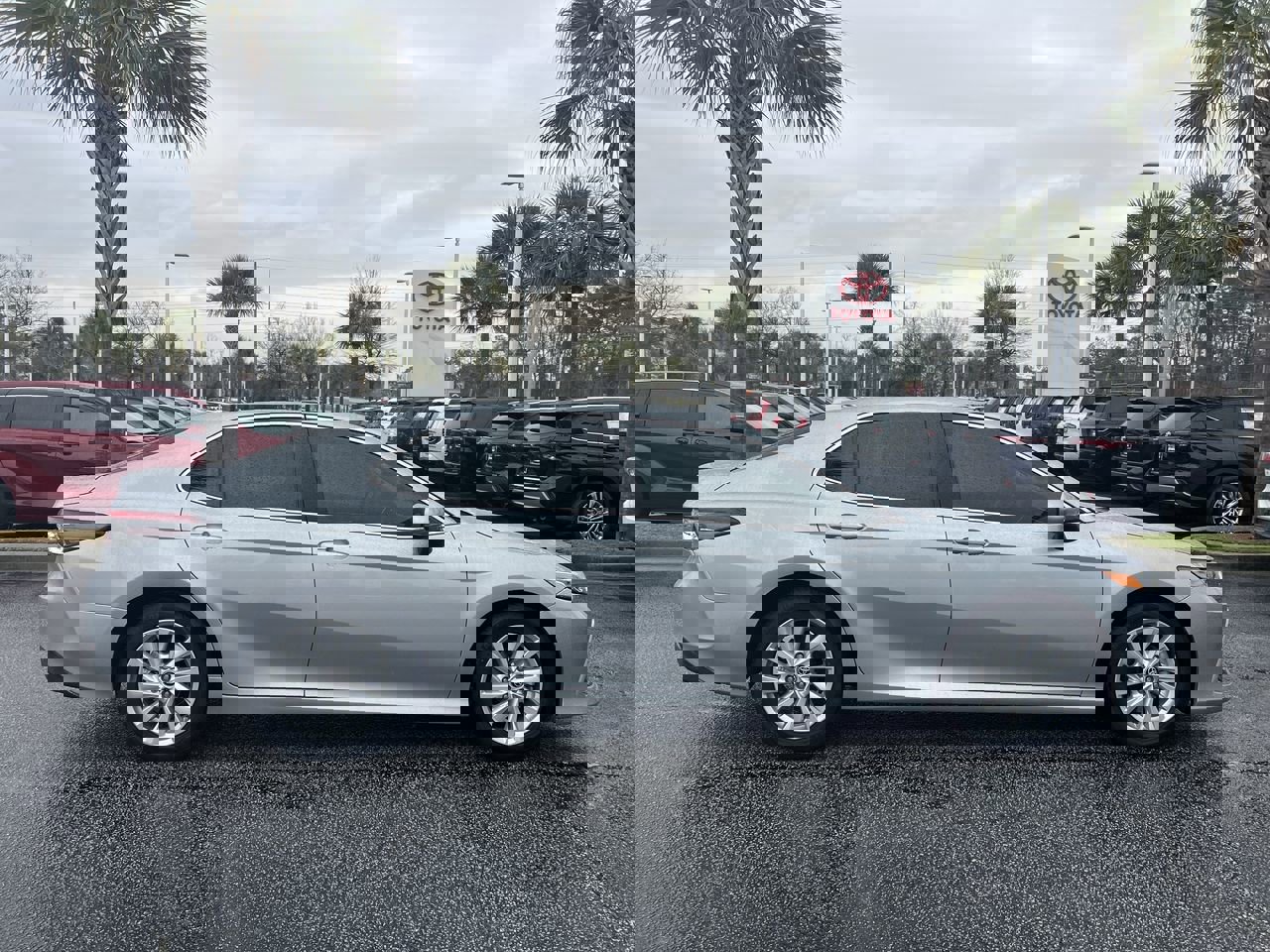 Used 2023 Toyota Camry LE image 11