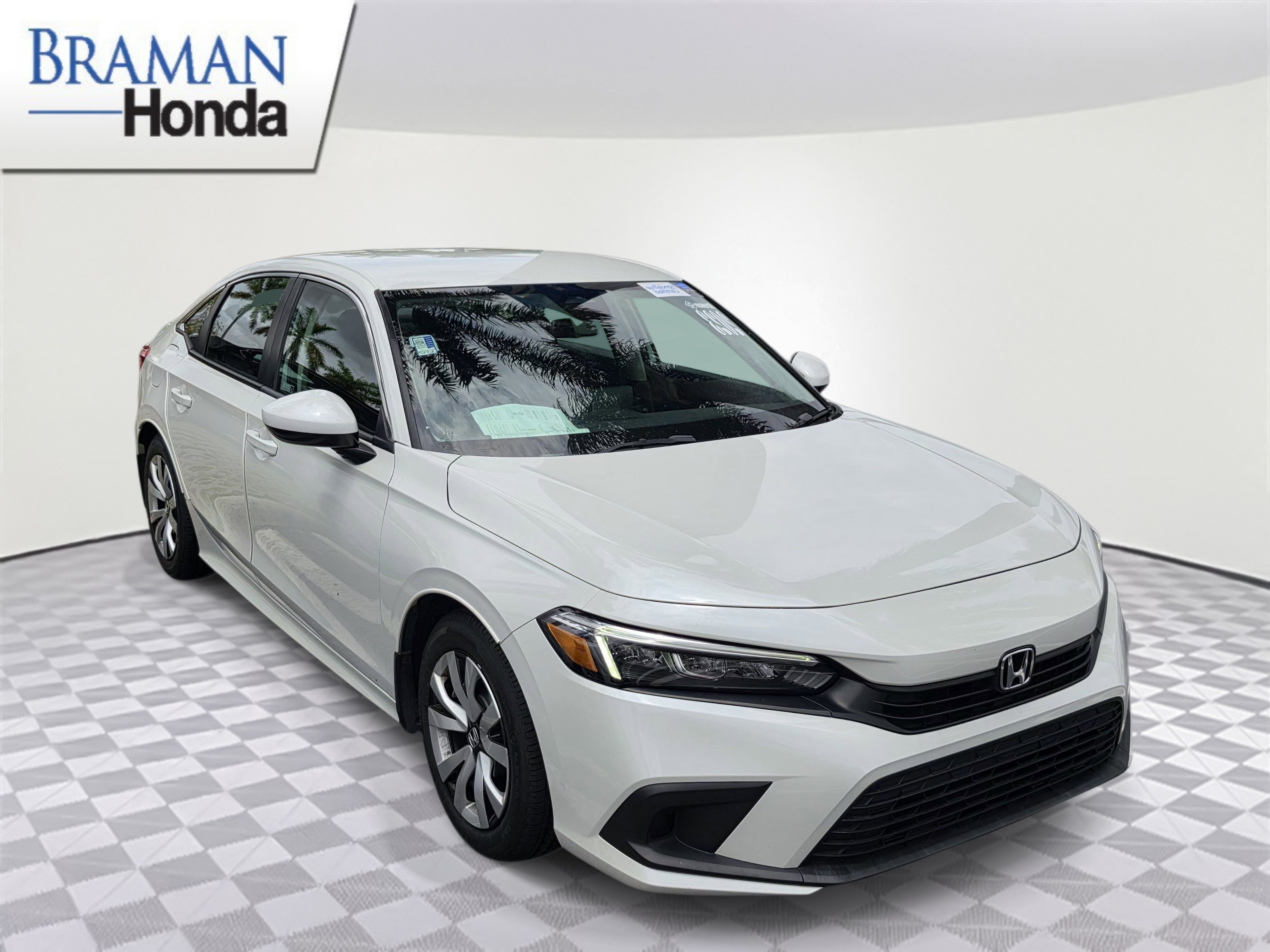 Certified 2022 Honda Civic LX image 2