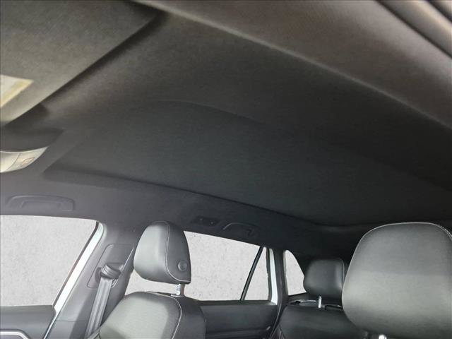 Used 2020 Volkswagen Atlas Cross Sport SE w/ Panoramic Sunroof Package AWD/4WD image 16