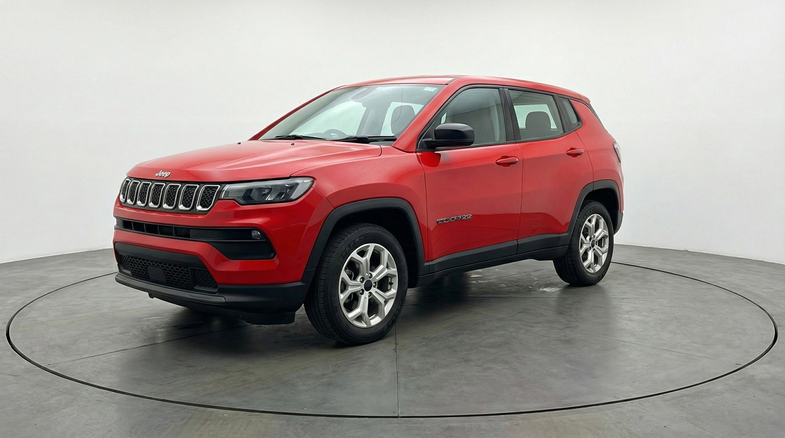 Used 2025 Jeep Compass Latitude image 3