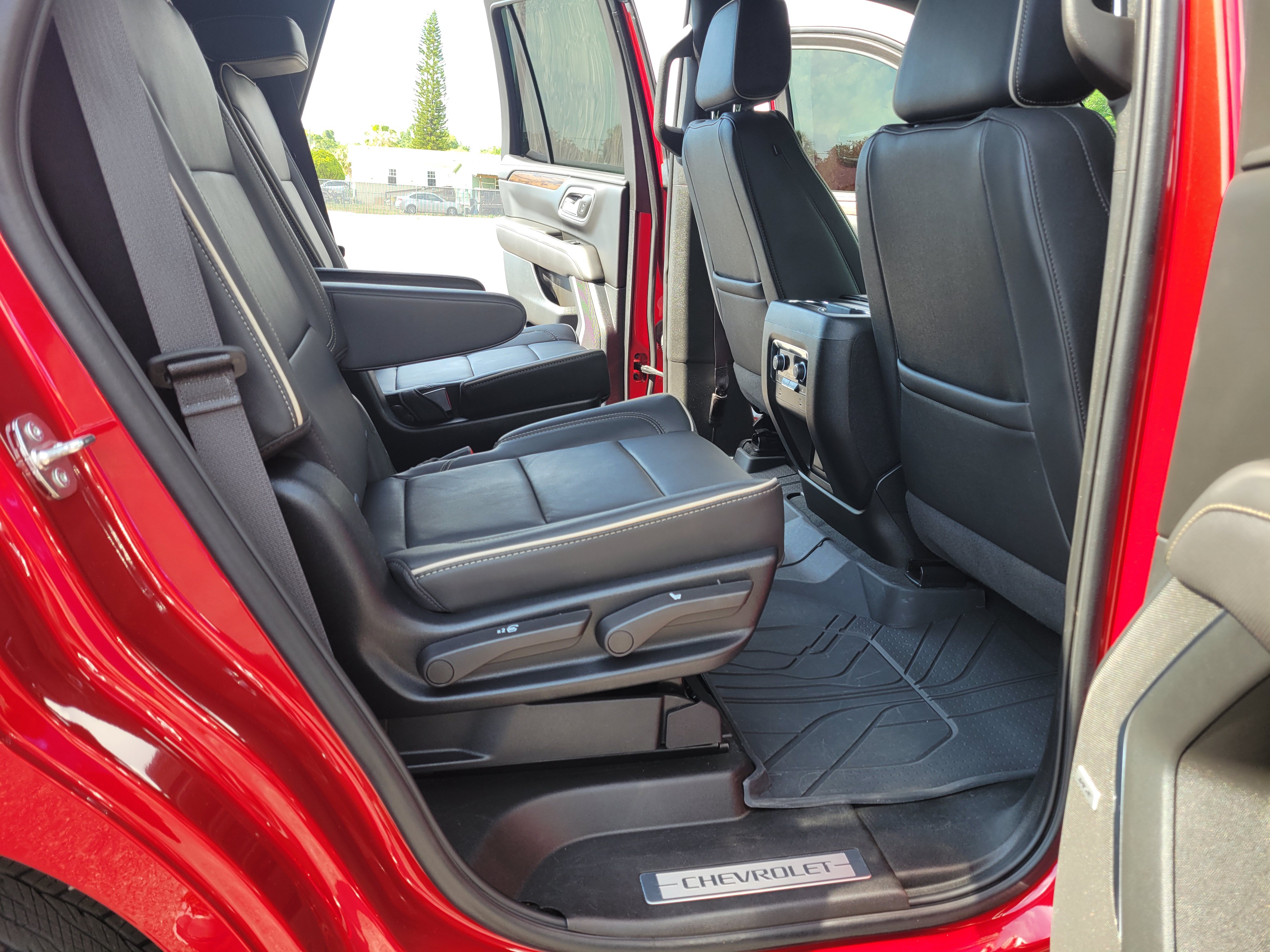 Certified 2024 Chevrolet Tahoe Premier w/ Premium Package 2 RWD image 36