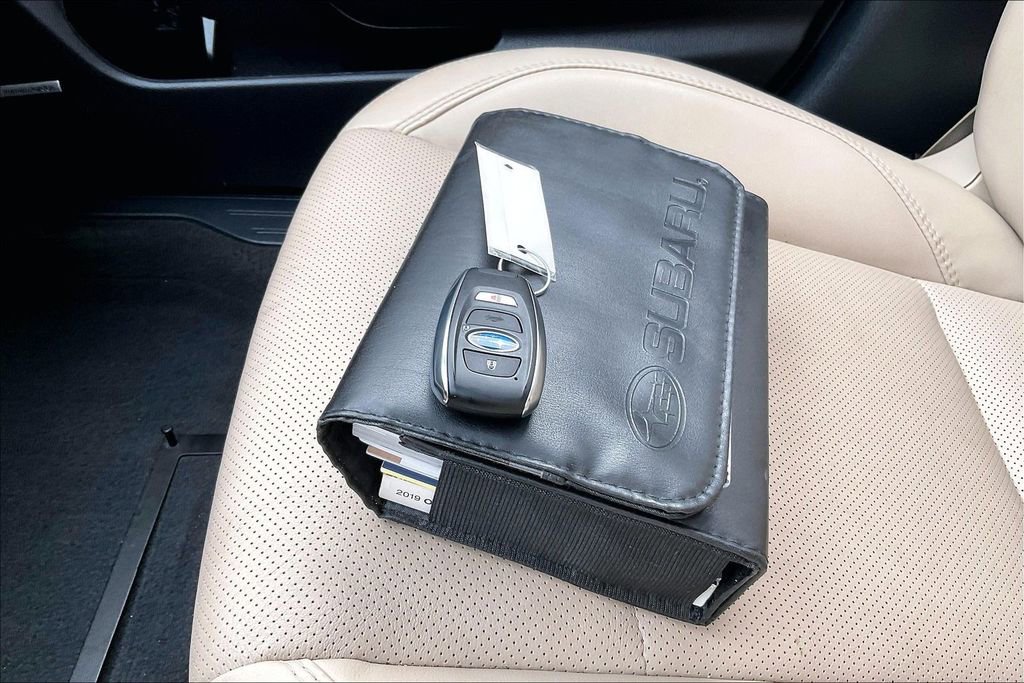 Used 2019 Subaru Outback 2.5i Limited w/ Popular Package #2 image 14