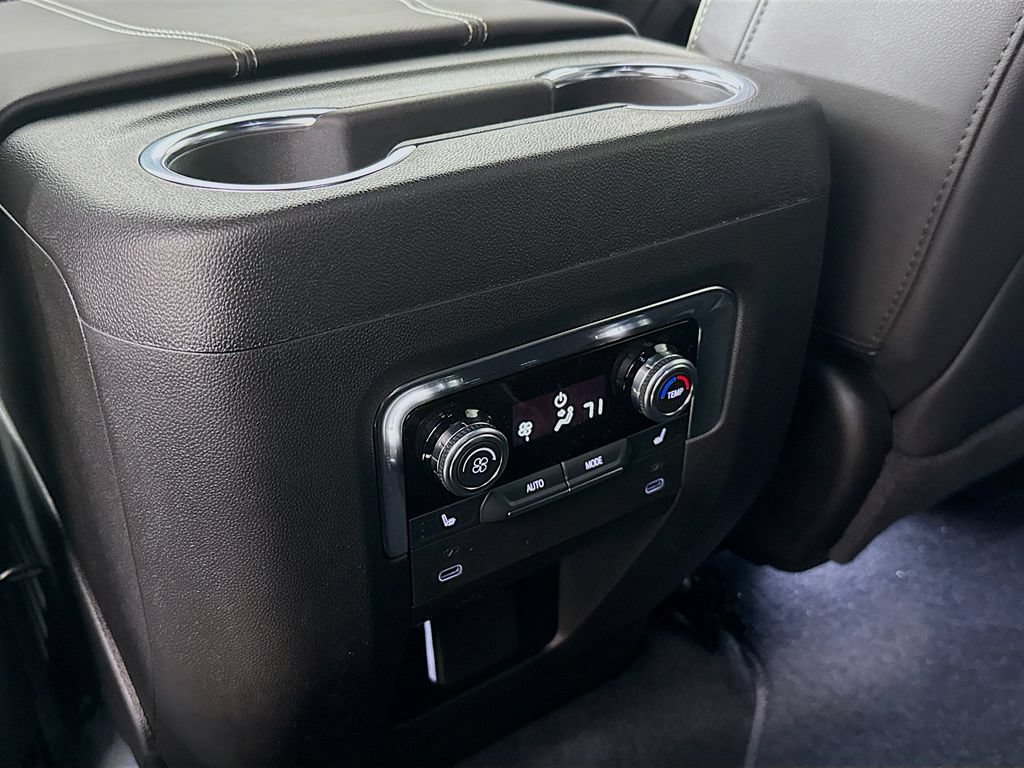 New 2026 GMC Yukon XL Elevation AWD/4WD image 29