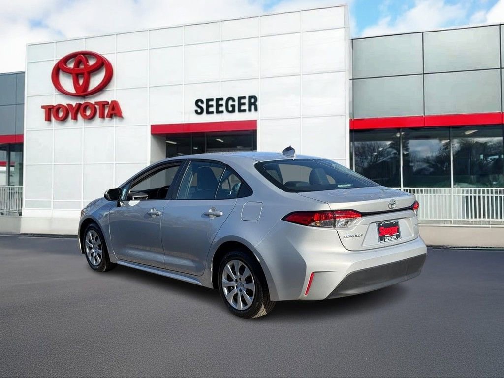 Used 2024 Toyota Corolla LE image 5