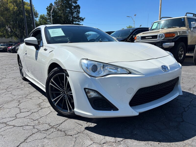 Used 2015 Scion FR-S RWD image 1
