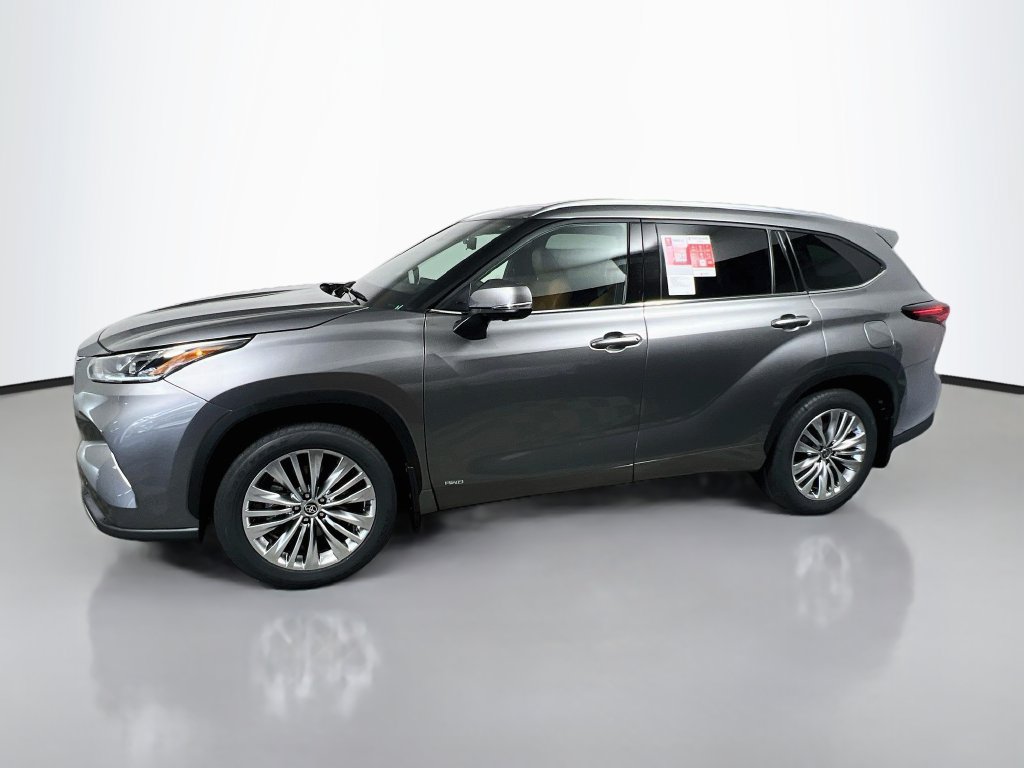 New 2026 Toyota Highlander Platinum AWD/4WD image 6