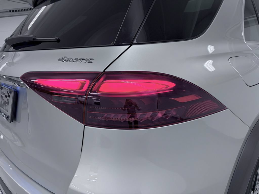 Certified 2025 Mercedes-Benz GLE 350 4MATIC w/ Winter Package image 10